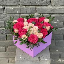 Цветочная композиция из Розы в коробке #REPLACE_PRED# Валуйках