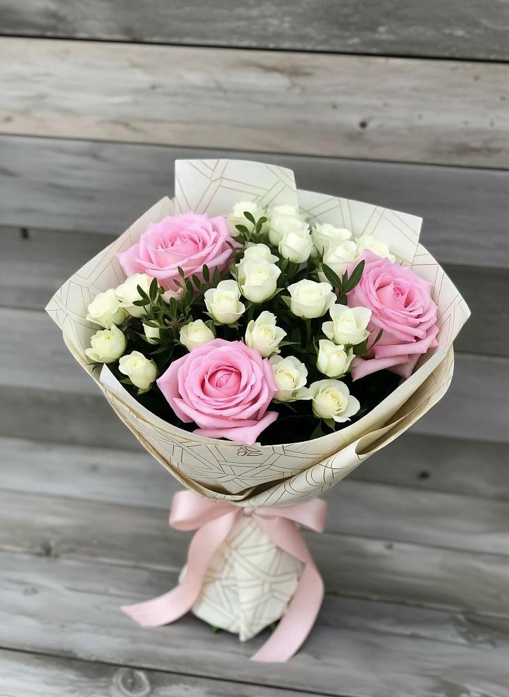 Букет цветов из: Розы в Валуйках