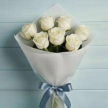Букет 7 Белых роз Эдлесс Лав в Валуйках