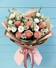 Букет цветов из:  Розы, Альстромерии и Лизиантусы в Валуйках