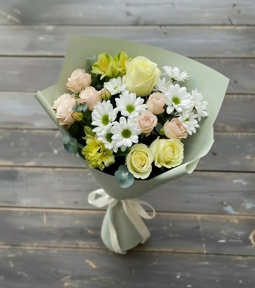 Букет цветов из: Альстромерии, Розы и Хризантемы в Валуйках