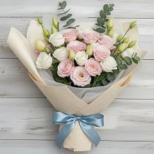 Букет цветов из:  Лизиантусы в Валуйках