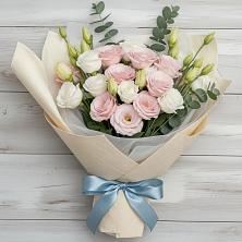 Букет цветов из:  Лизиантусы в Валуйках