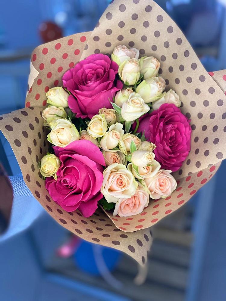 Букет цветов из: Розы в Валуйках