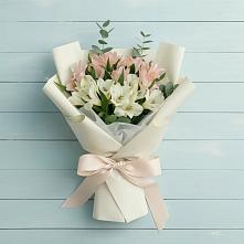 Букет цветов из:  Альстромерии в Валуйках