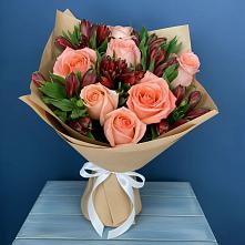 Букет цветов из:  Розы и Альстромерии в Валуйках