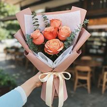 Букет цветов из:  Розы #REPLACE_PRED# Валуйках