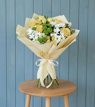 Букет цветов из:  Хризантемы и Розы в Валуйках