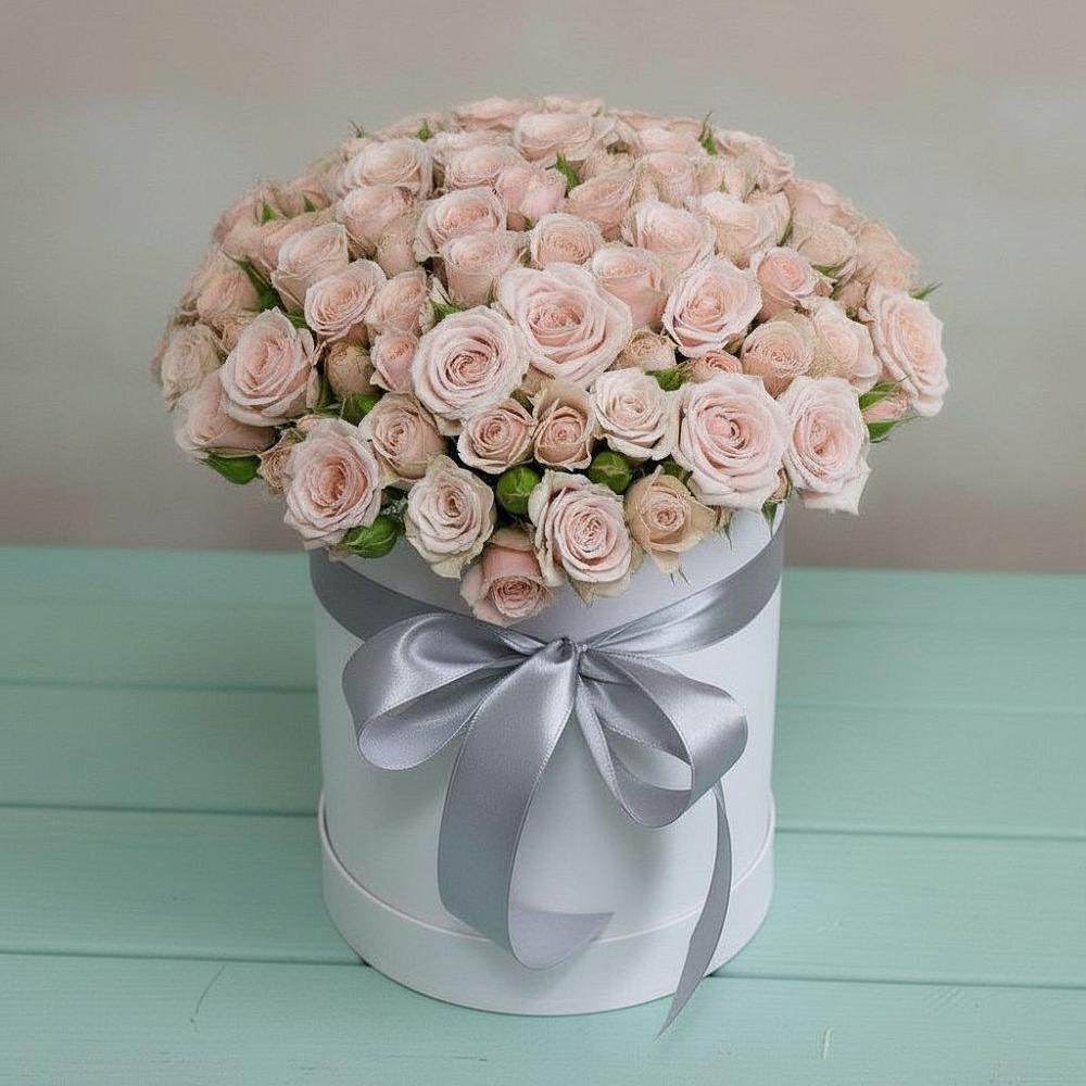 Цветочная композиция из Розы в шляпной коробке в Валуйках